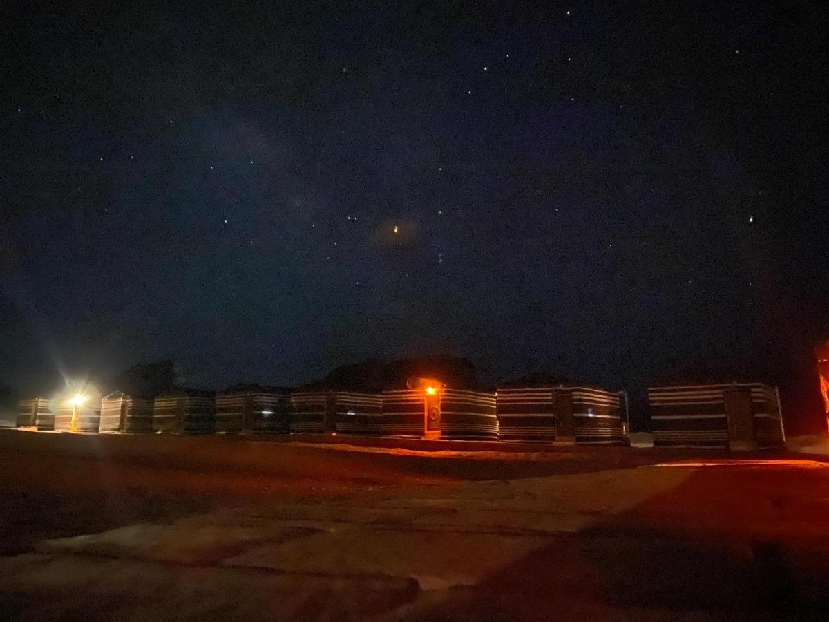 ホテル Star Guide Luxury Camp ワディ ・ラム エクステリア 写真